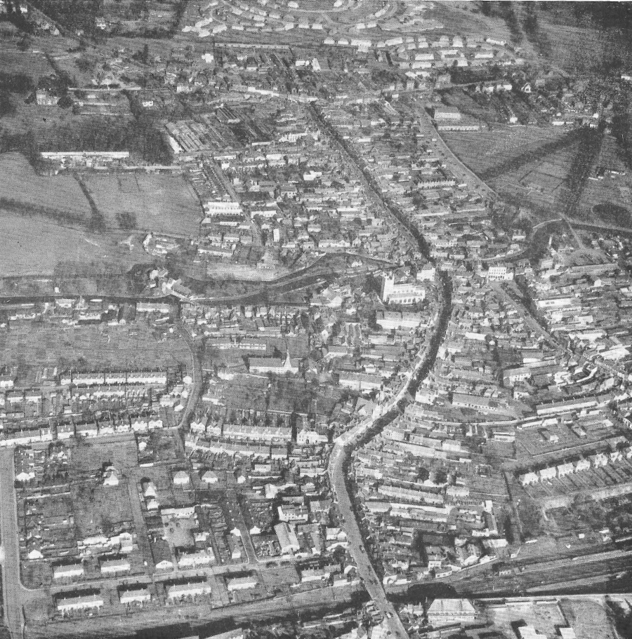 Fig.67 Aerial view of Newbury, looking north. Northbrook Street runs northwards from the bridge over the Kennet, which is in the middle distance near the church.