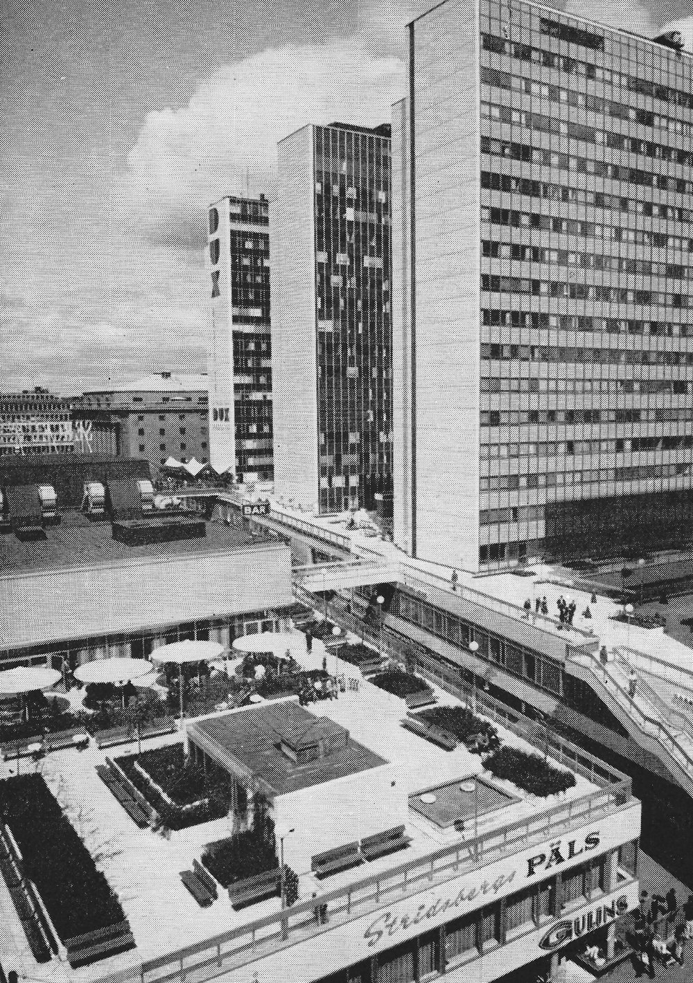 Fig. 233 Stockholm. The multi-level reconstruction in the centre.